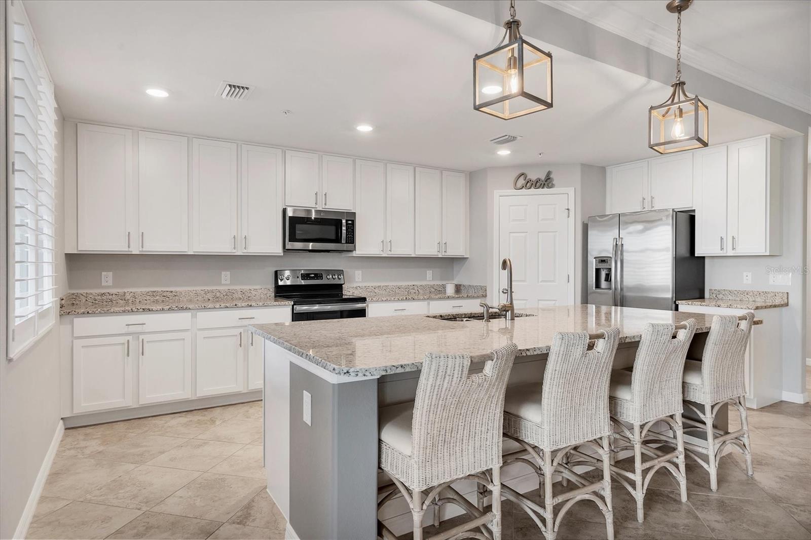 14025 BLACK BEAUTY DR #412