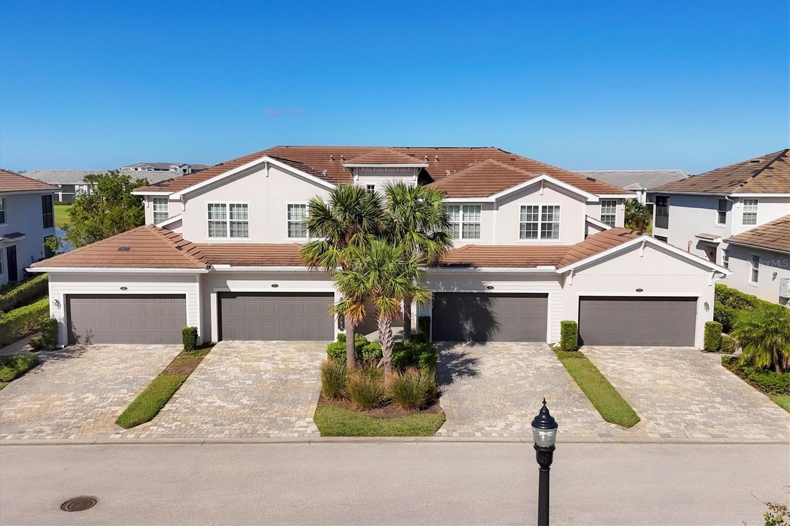 14025 BLACK BEAUTY DR #412