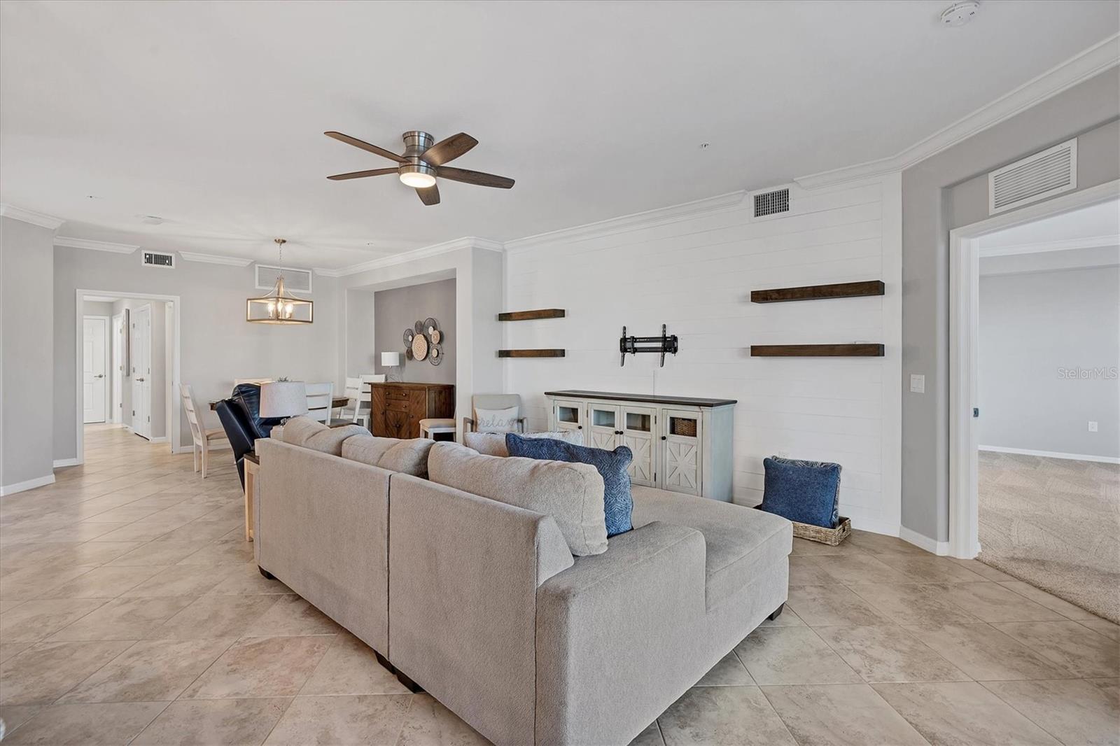 14025 BLACK BEAUTY DR #412