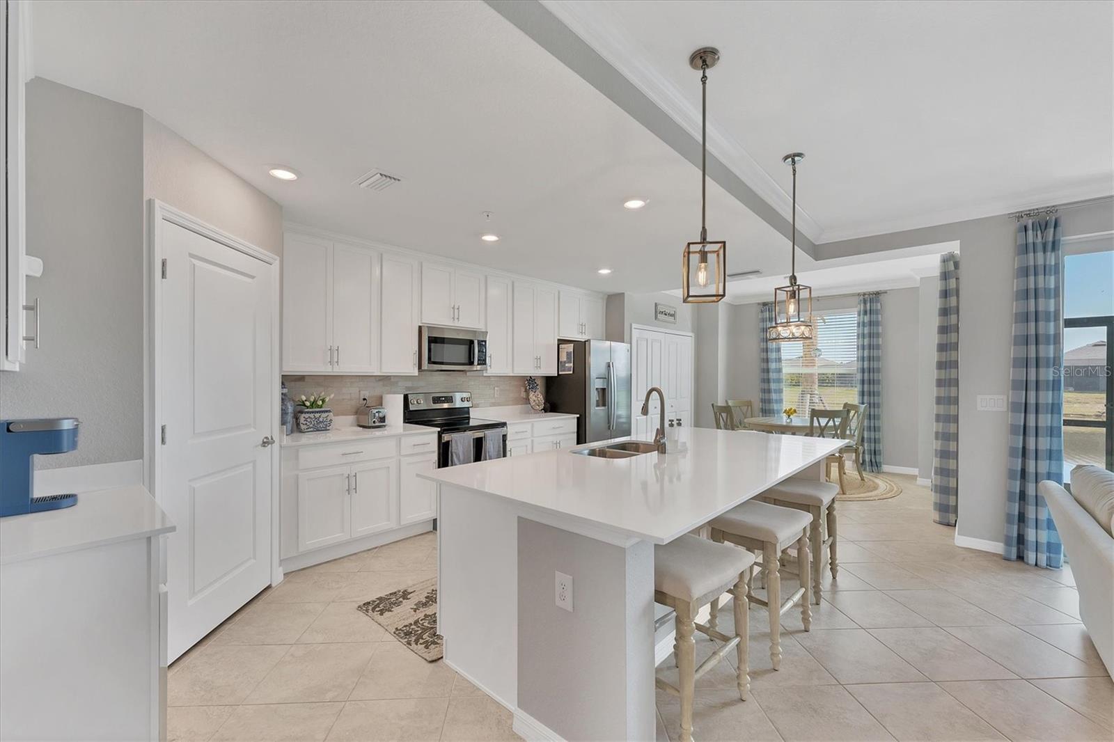 14184 HERITAGE LANDING BLVD #516