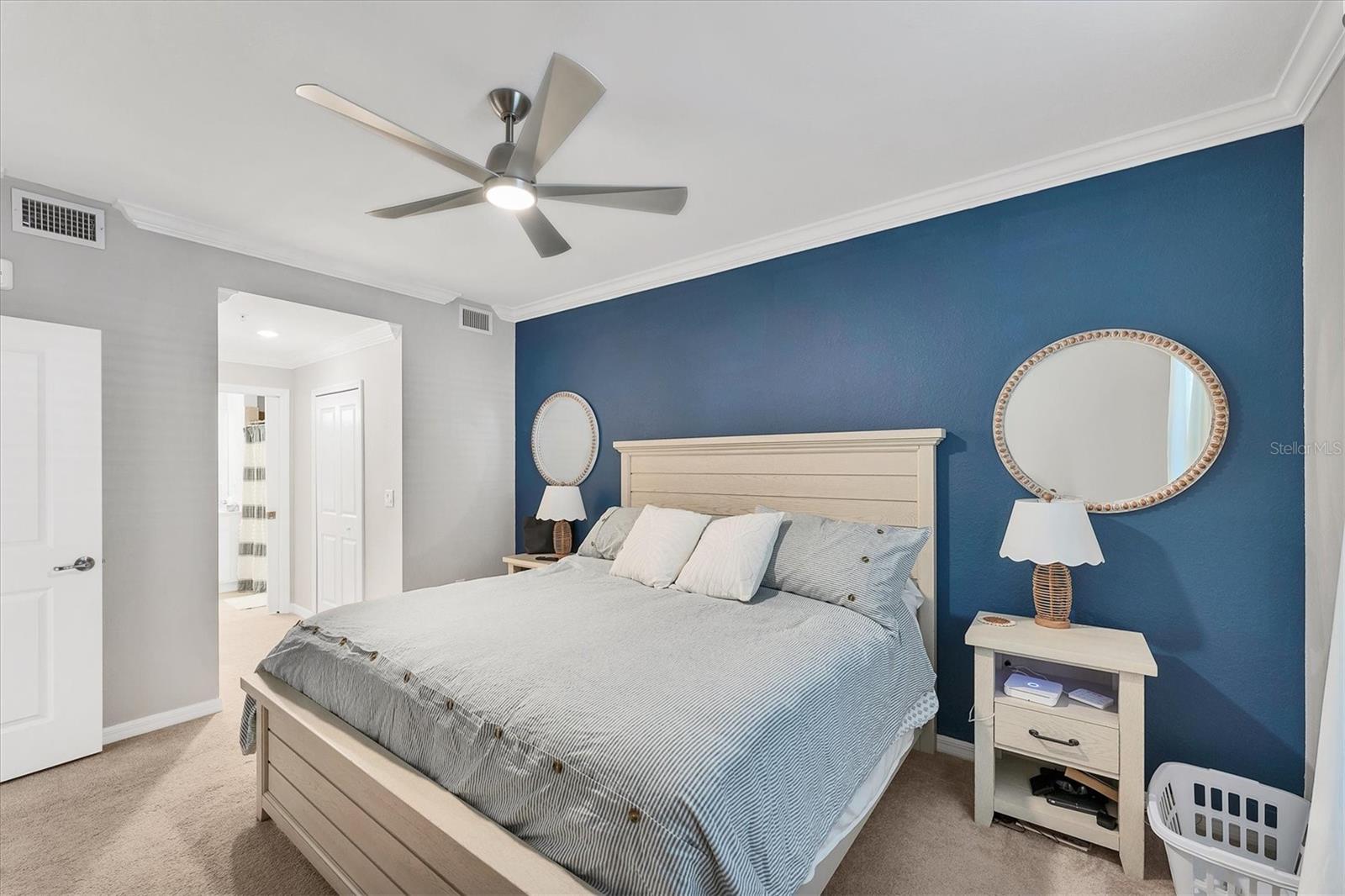 14184 HERITAGE LANDING BLVD #516