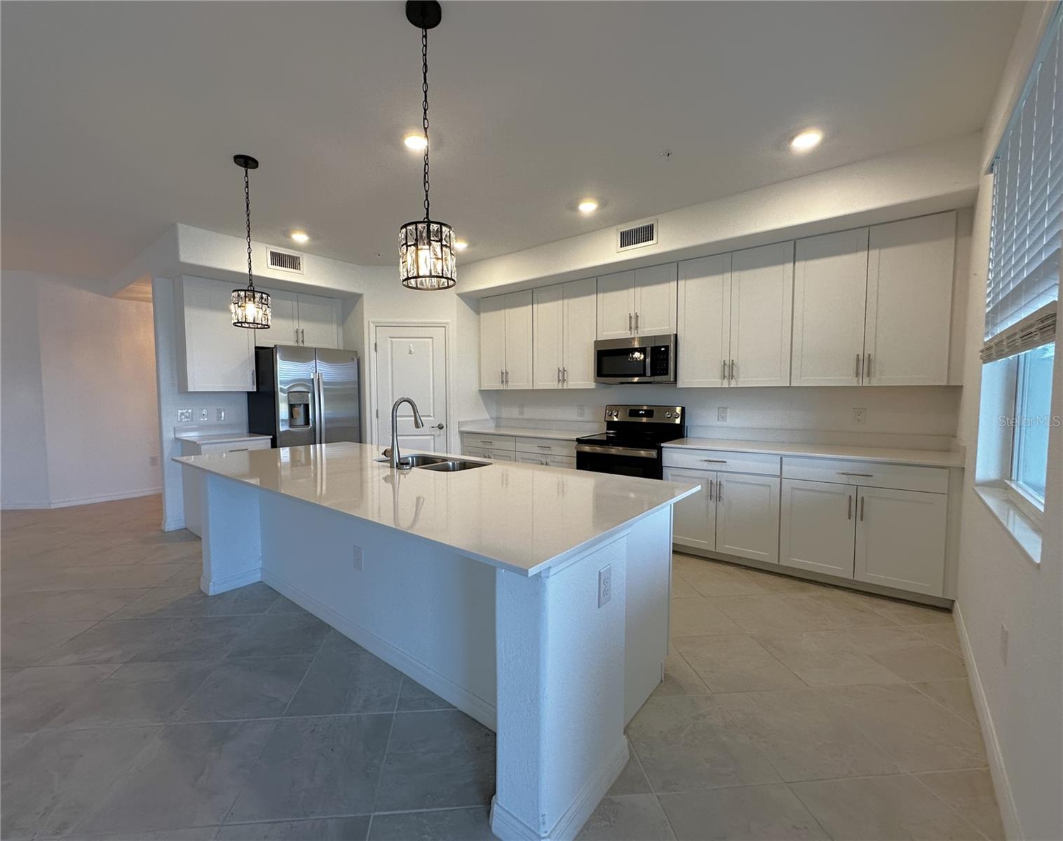 14149 POPPY FIELD LOOP #6012