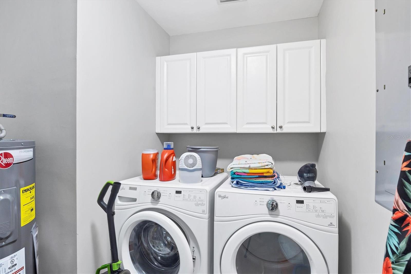 5117 MELBOURNE ST #B302