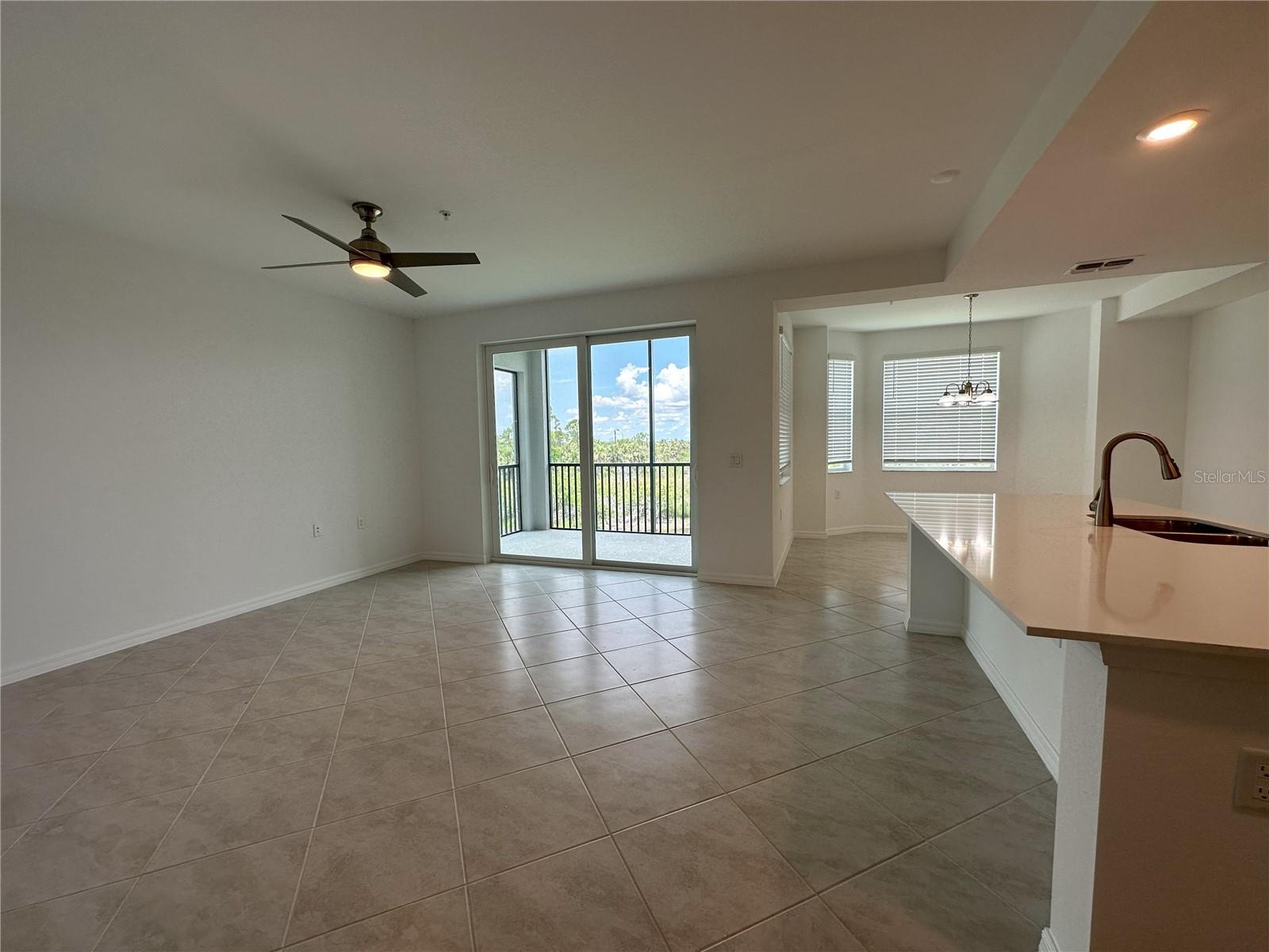 14131 HERITAGE LANDING BLVD #822