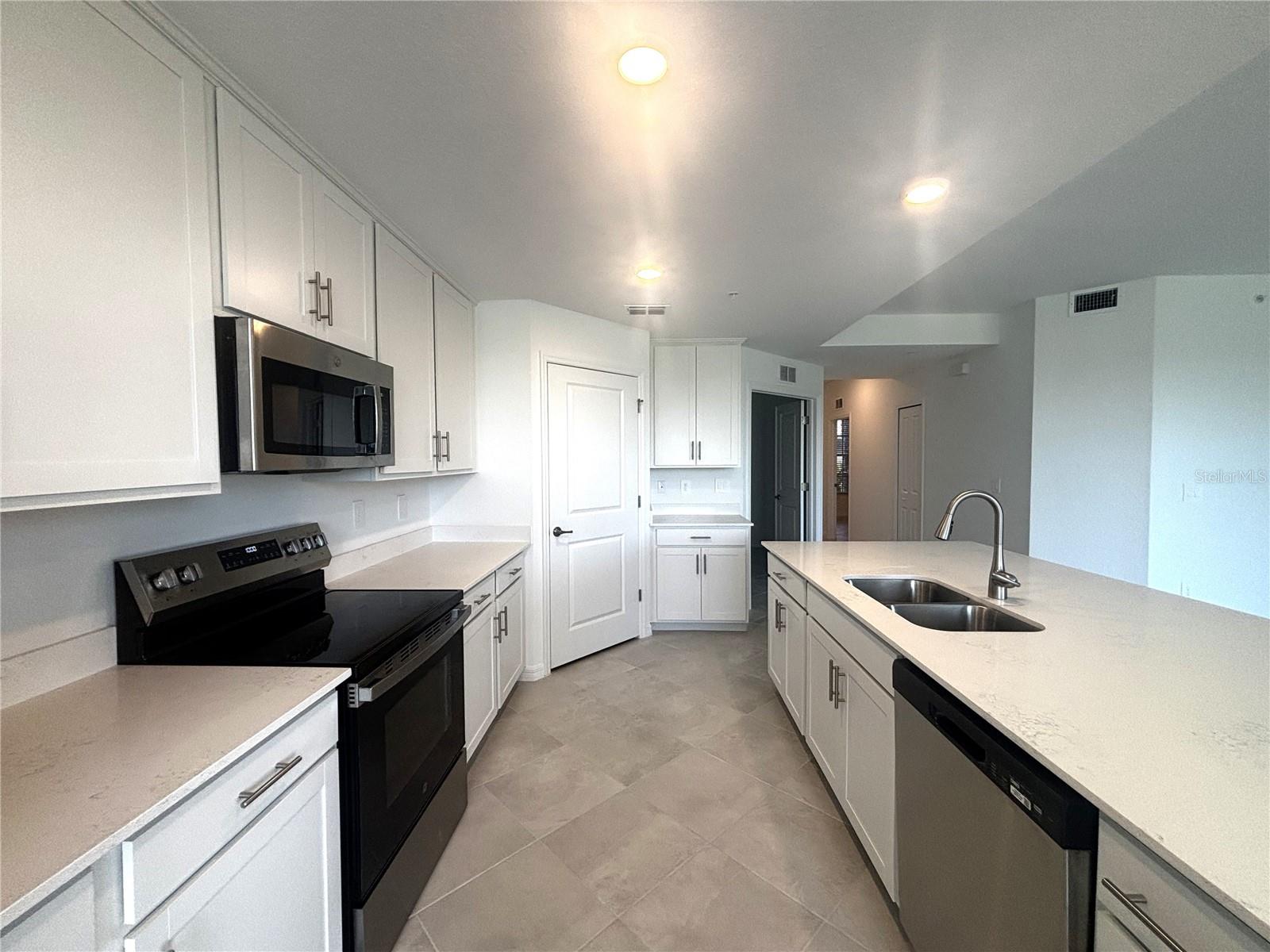 17500 OPAL SAND DR #103