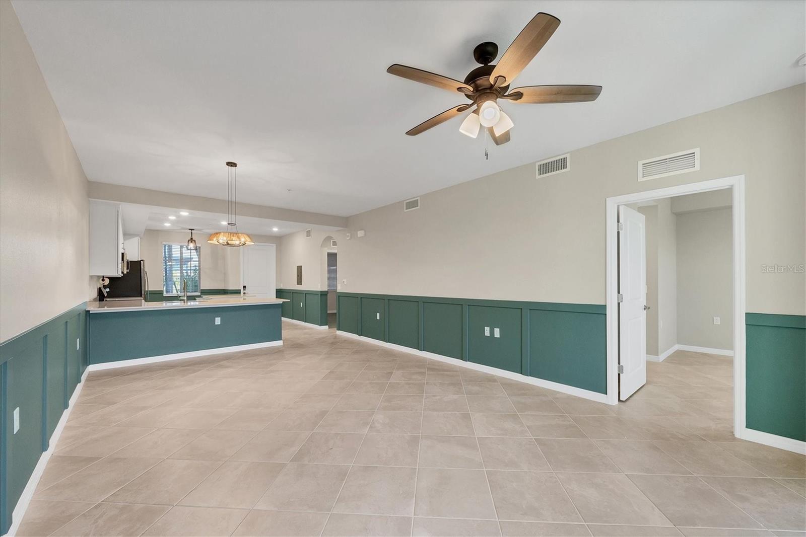 14191 HERITAGE LANDING BLVD #1215
