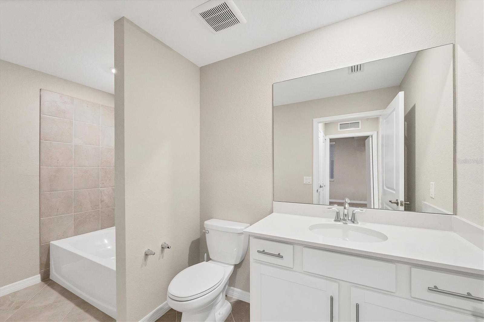 14191 HERITAGE LANDING BLVD #1215