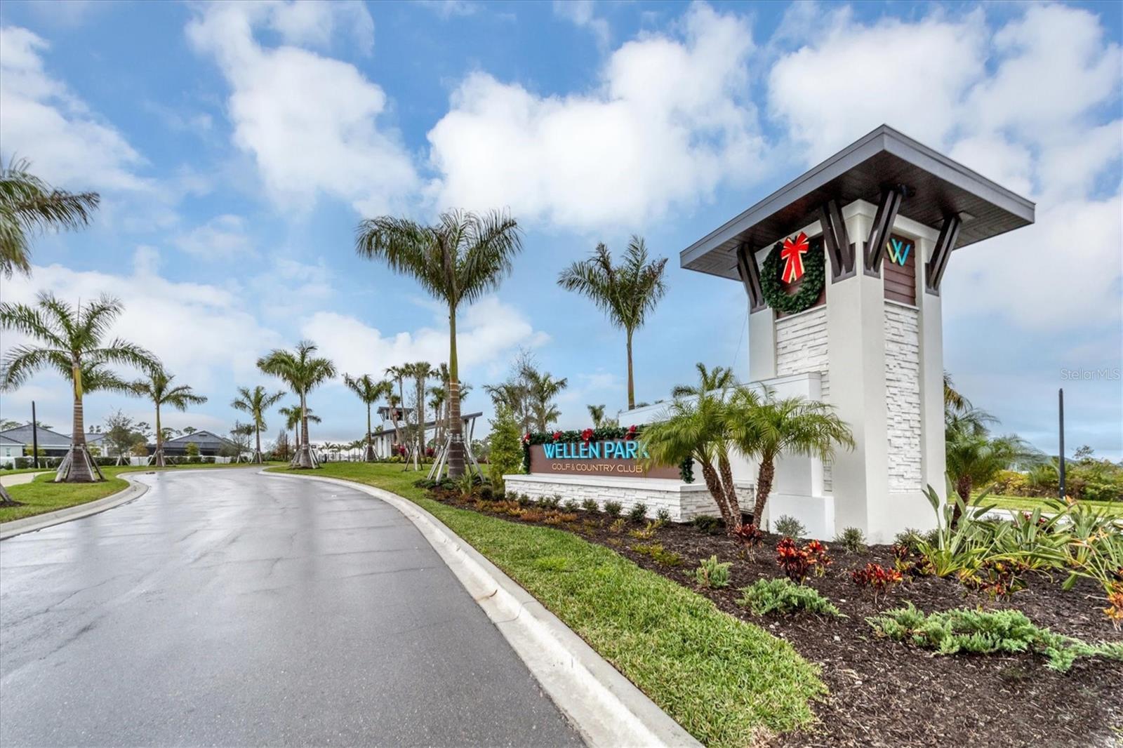 12240 WELLEN GOLF ST #201