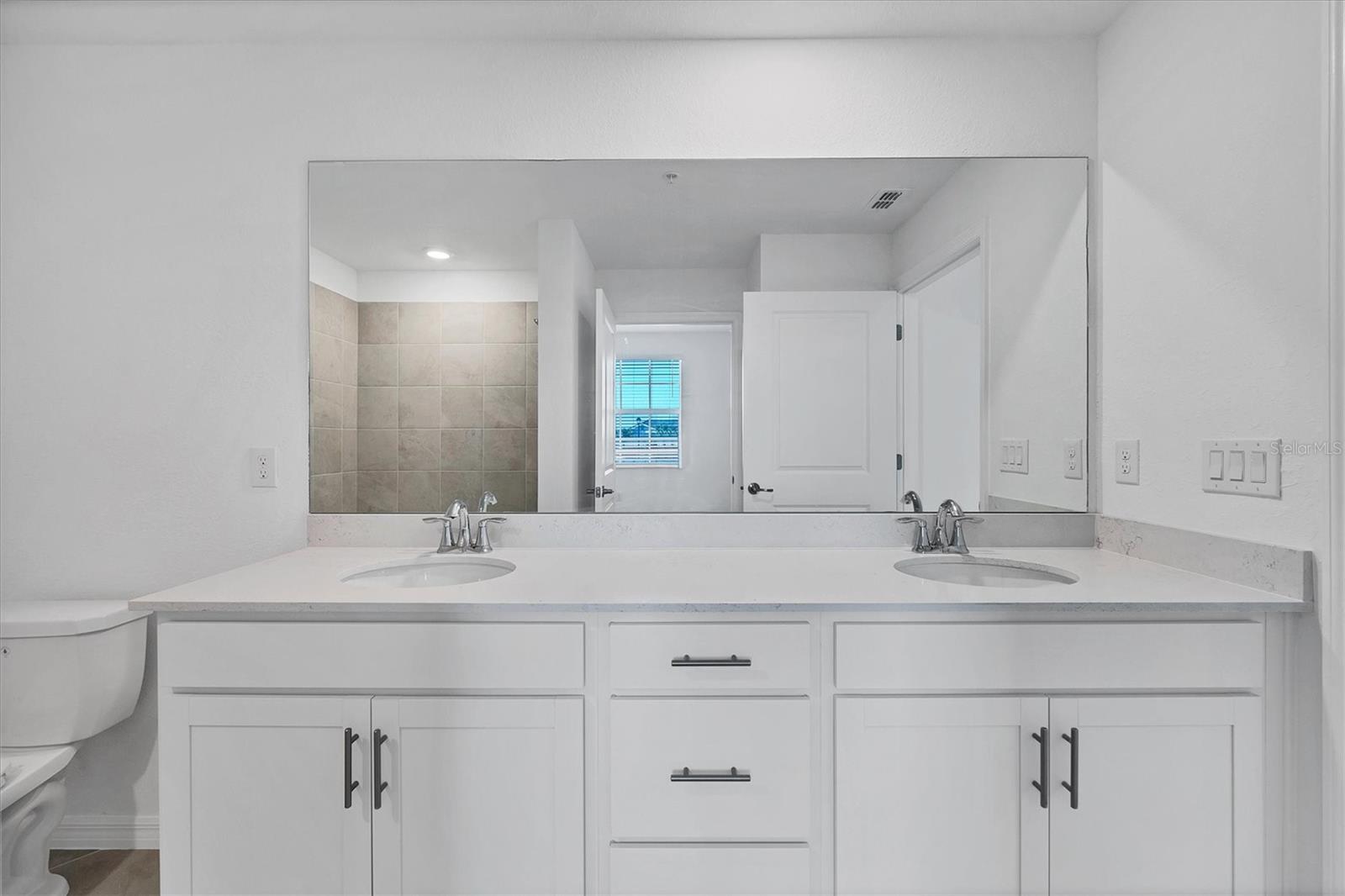 12240 WELLEN GOLF ST #201