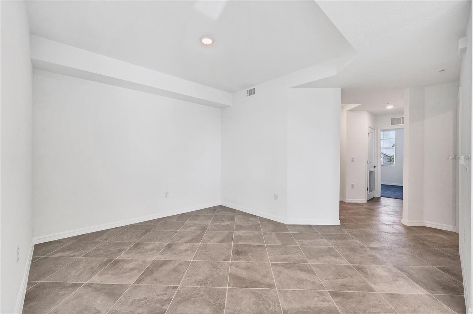 12240 WELLEN GOLF ST #201