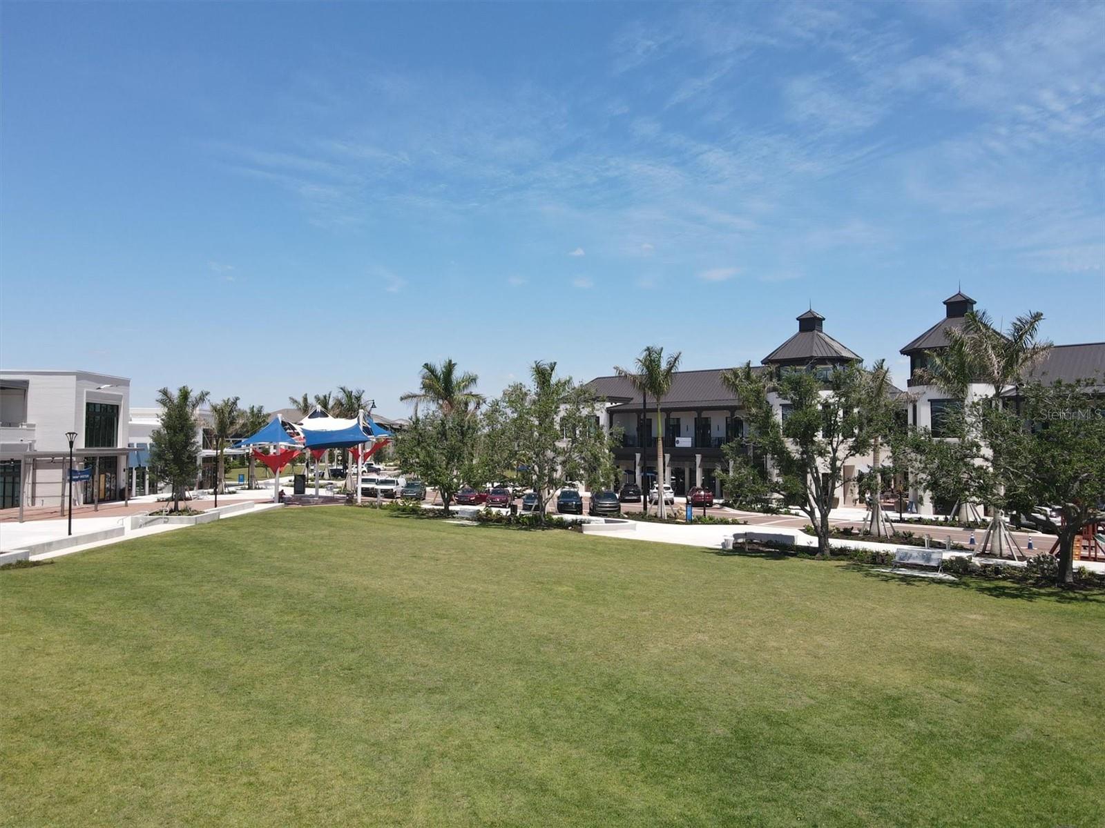 12240 WELLEN GOLF ST #201