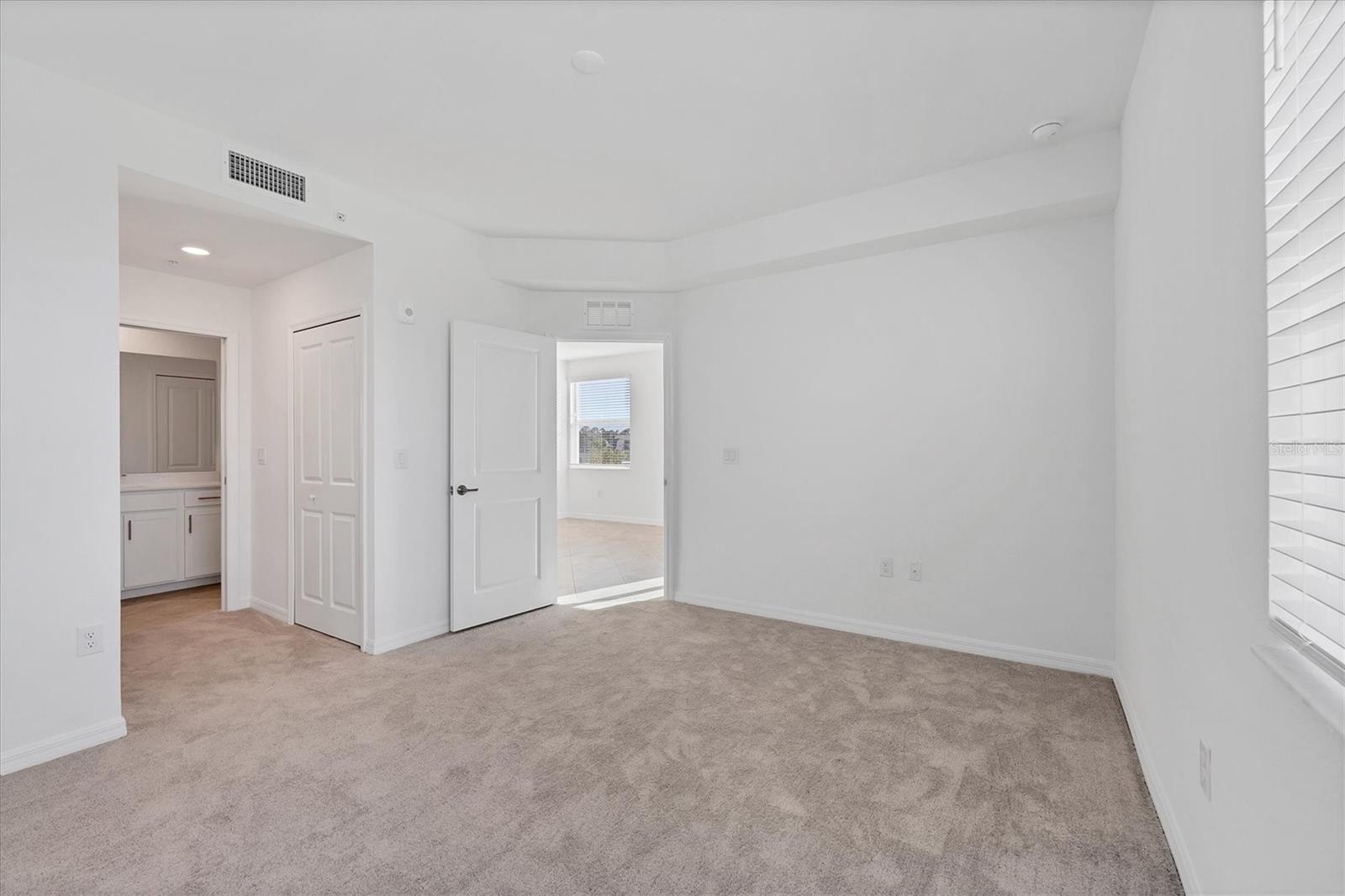 12240 WELLEN GOLF ST #201