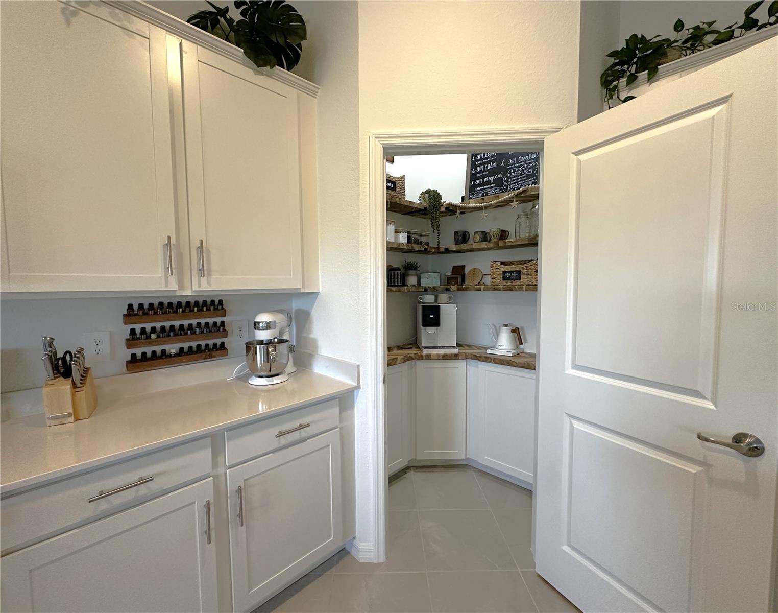 14271 HERITAGE LANDING BLVD #1525