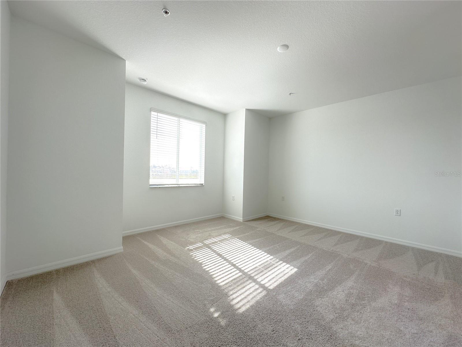 14204 HERITAGE LANDING BLVD #718