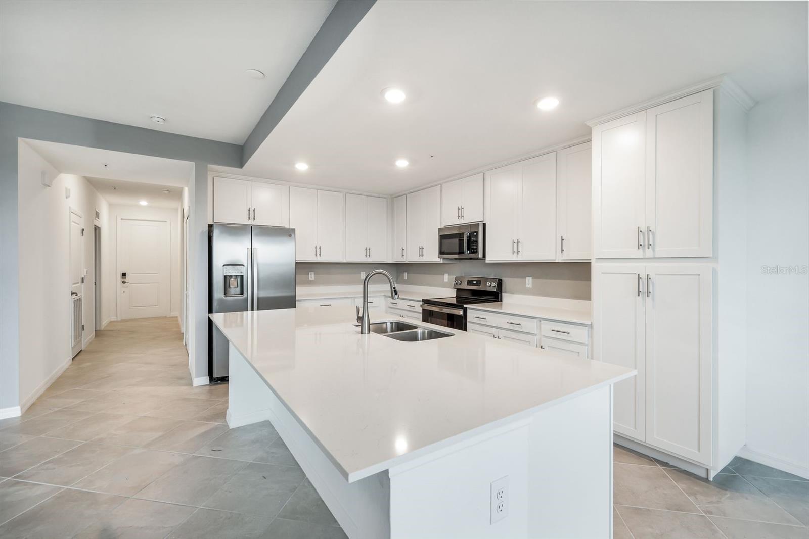 14141 HERITAGE LANDING BLVD #927