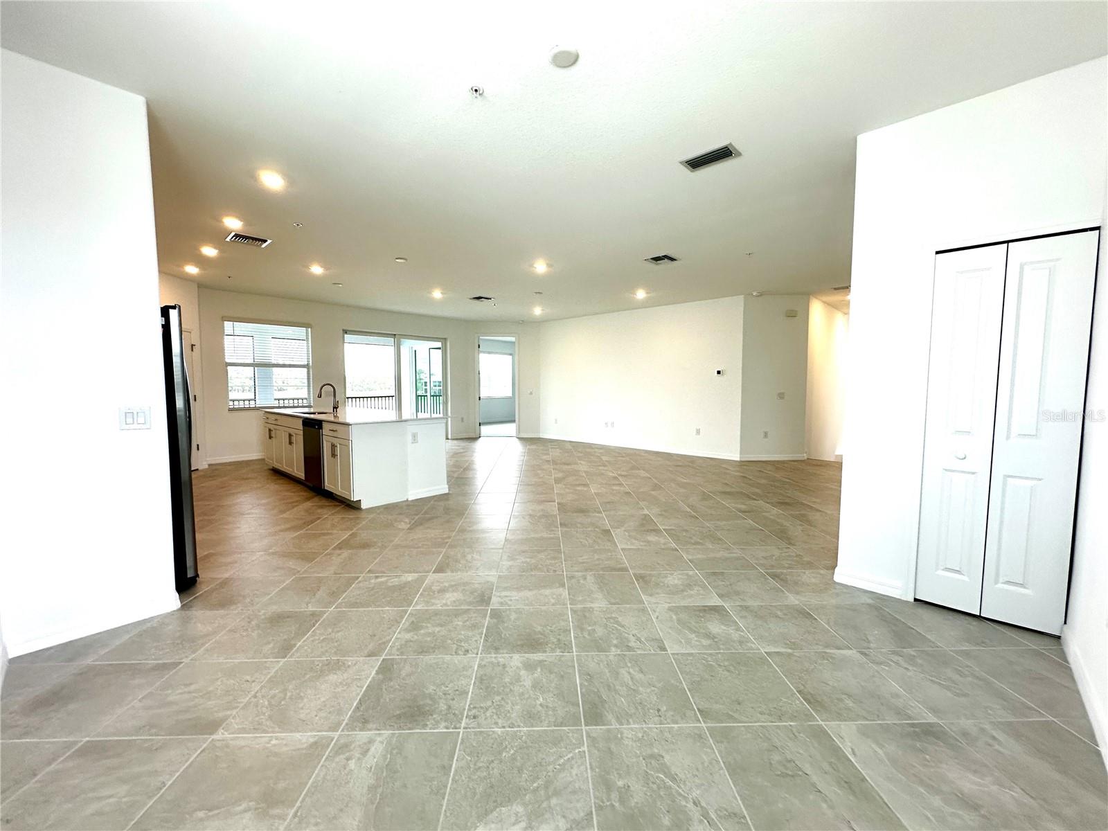 14174 POPPY FIELD LOOP #4721