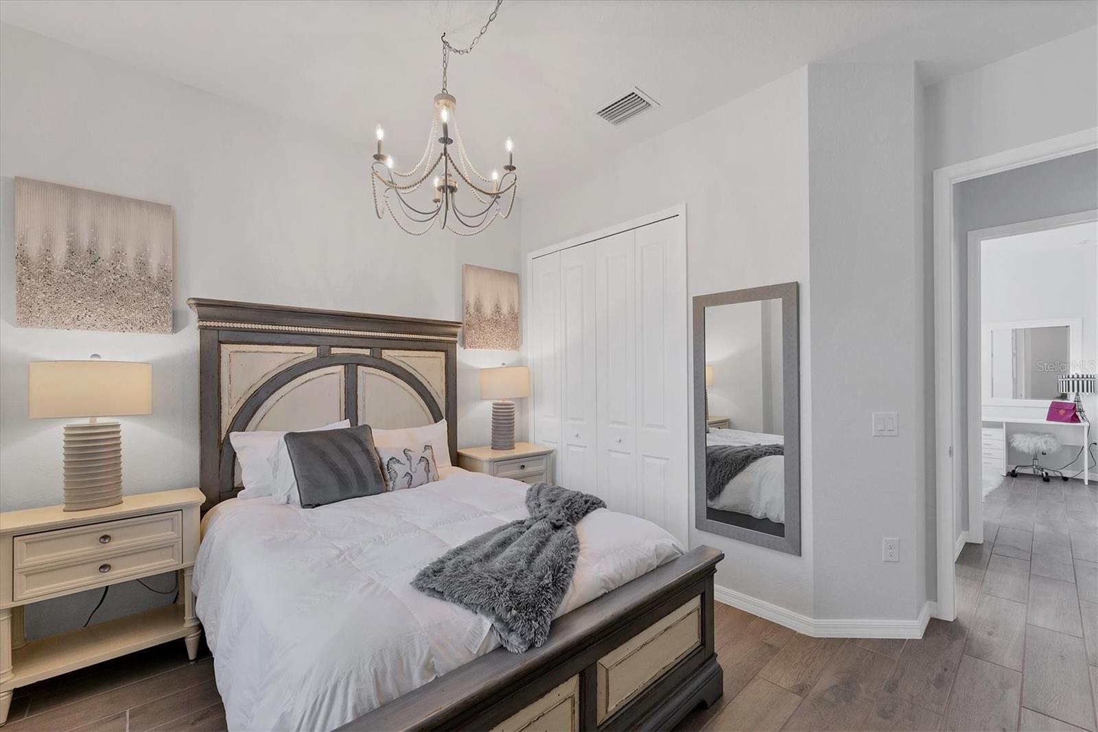 14381 HERITAGE LANDING BLVD