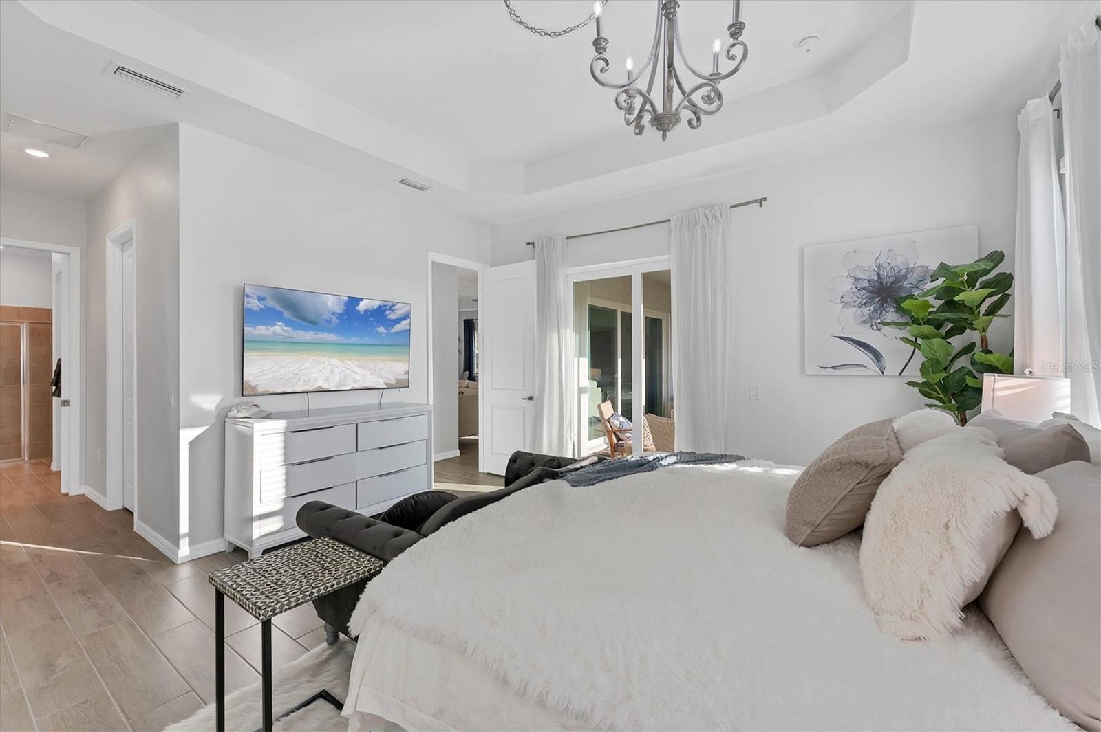 14381 HERITAGE LANDING BLVD