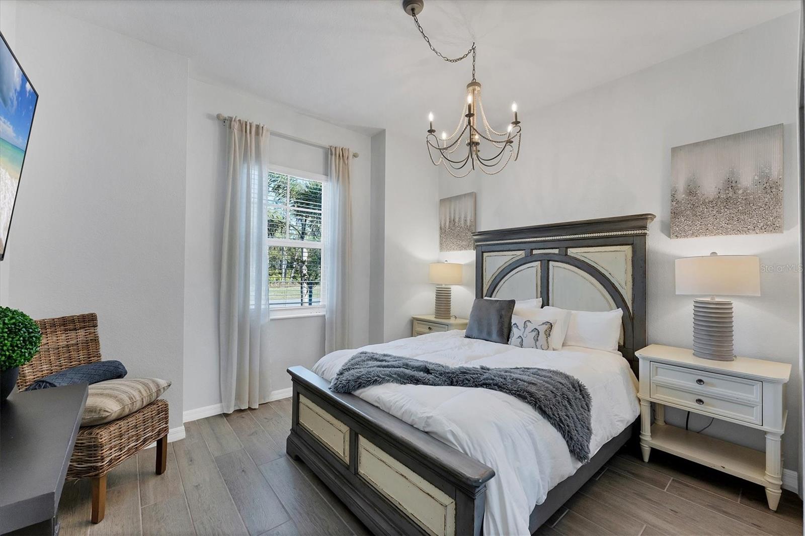 14381 HERITAGE LANDING BLVD