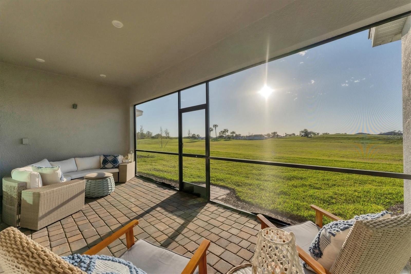 14381 HERITAGE LANDING BLVD