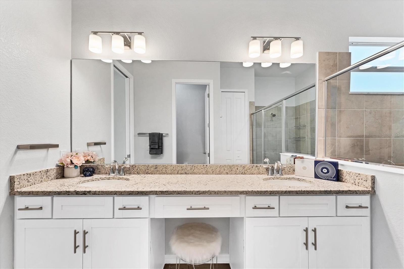 14381 HERITAGE LANDING BLVD