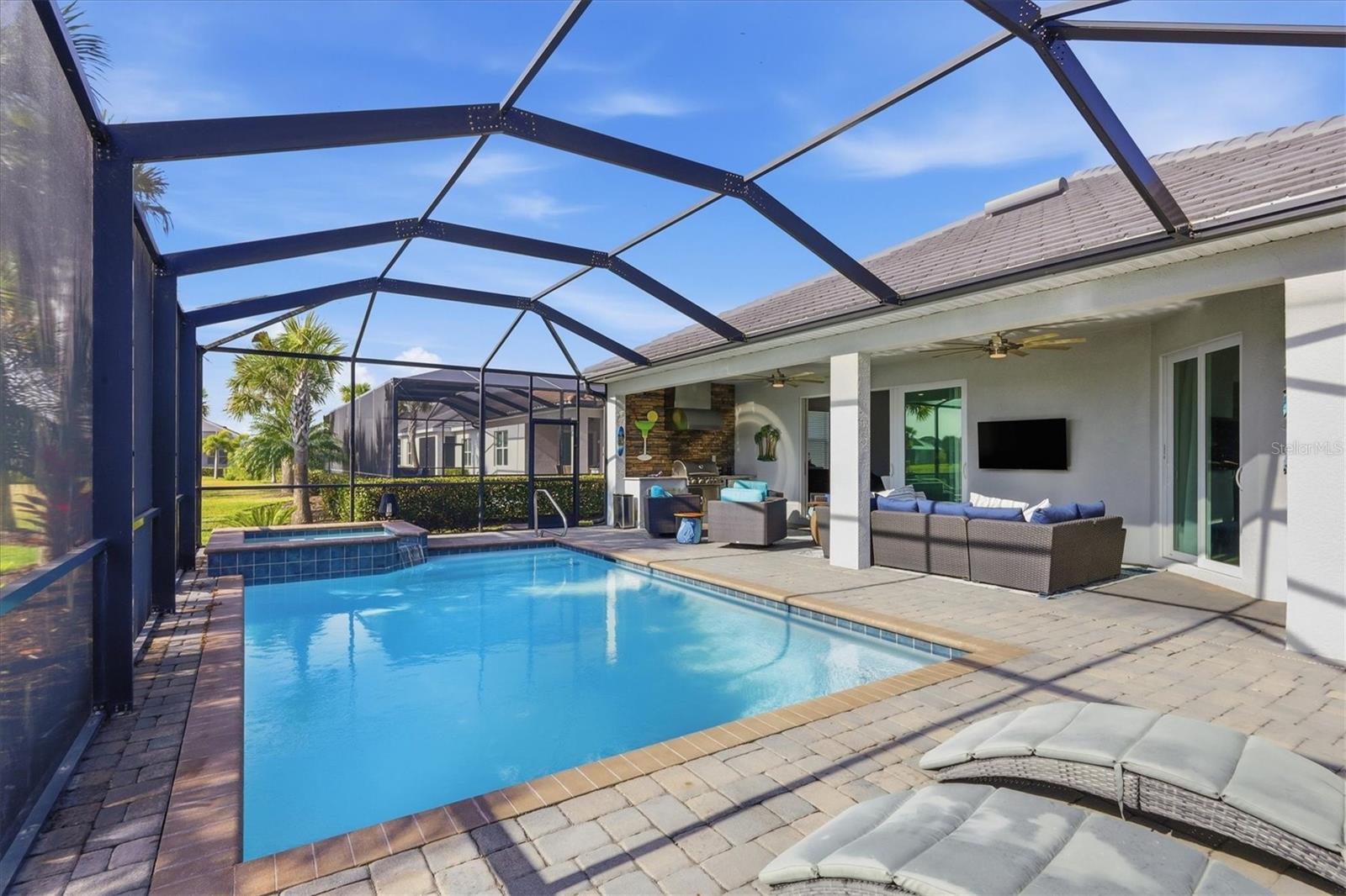 25025 OAK HAMMOCK CT