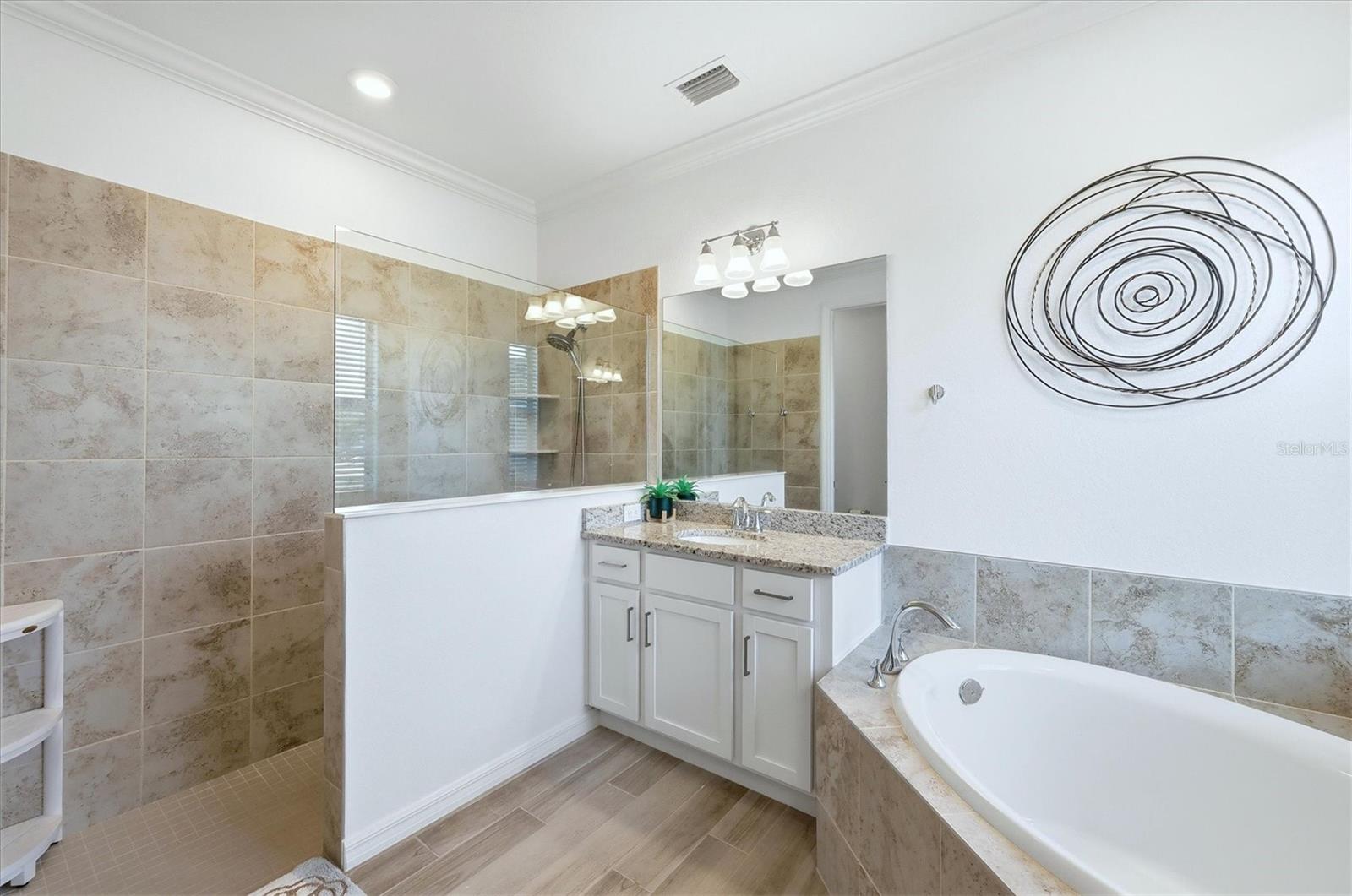 25025 OAK HAMMOCK CT