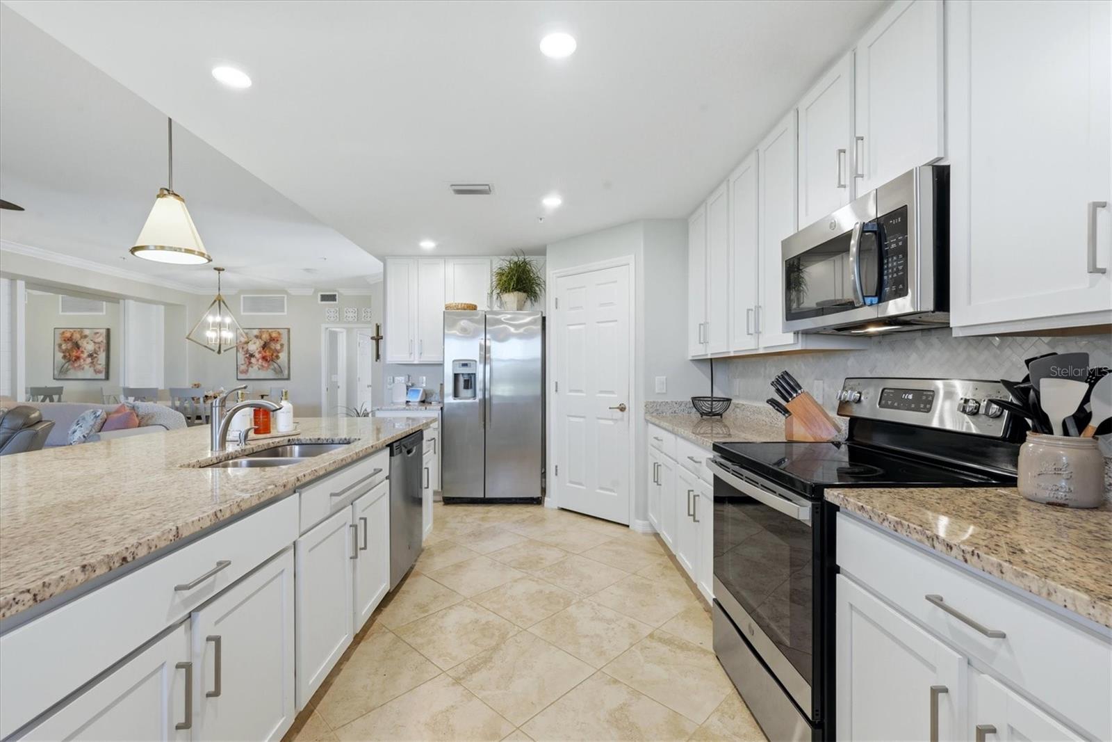 14049 BLACK BEAUTY DR #711