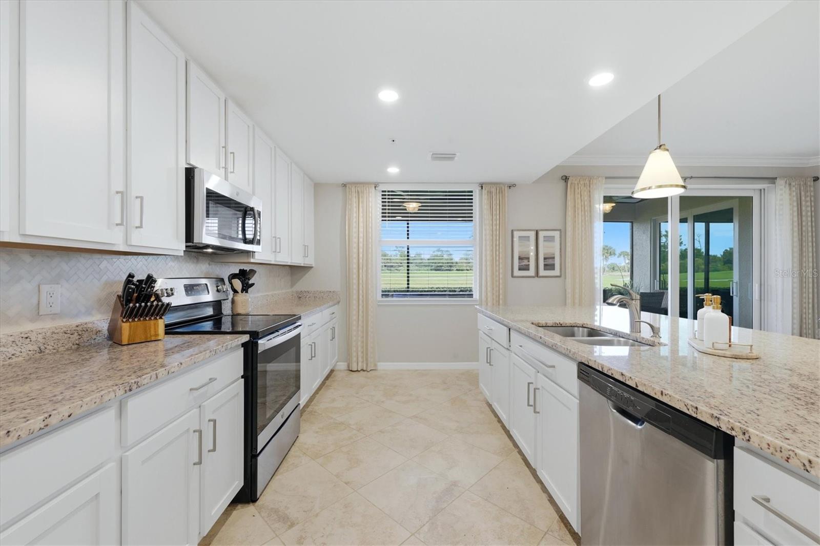 14049 BLACK BEAUTY DR #711