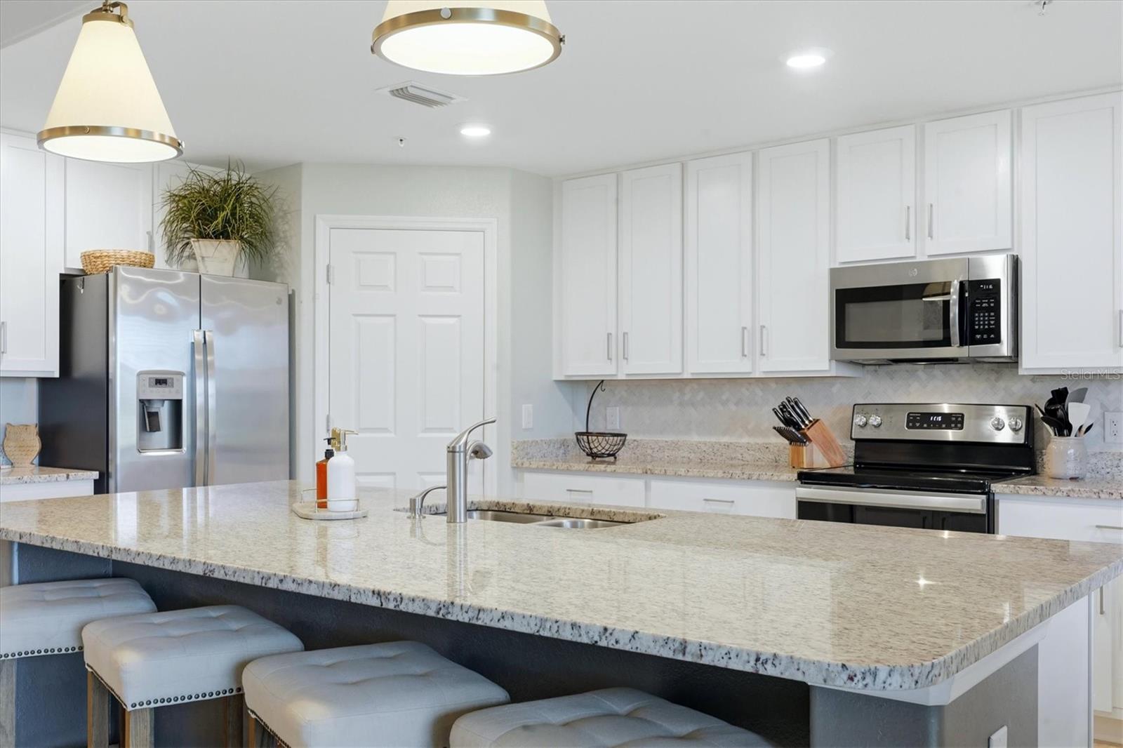 14049 BLACK BEAUTY DR #711