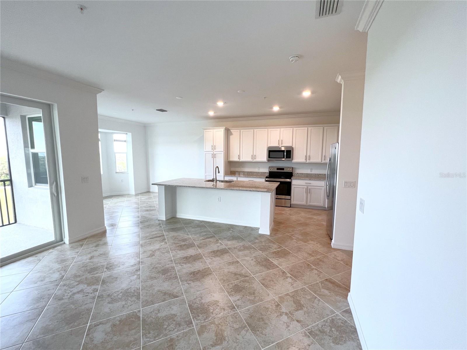 14051 HERITAGE LANDING BLVD #542