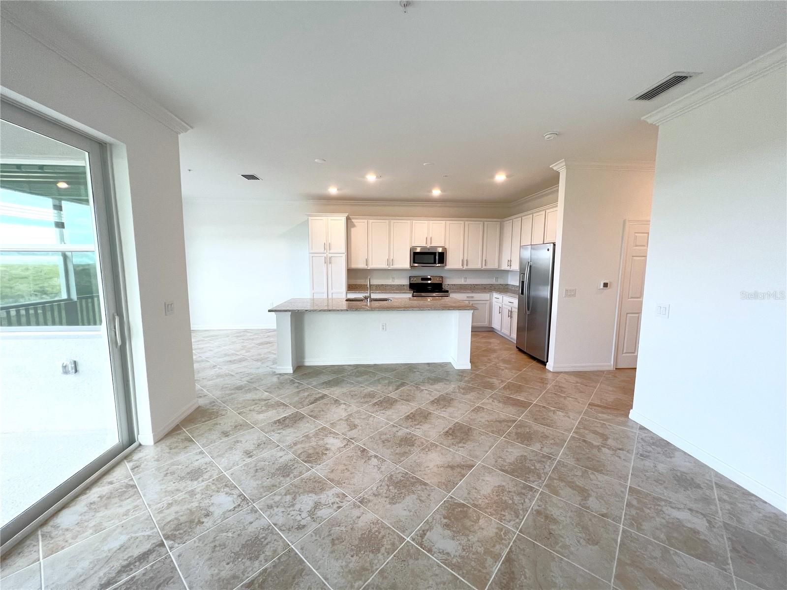14051 HERITAGE LANDING BLVD #542