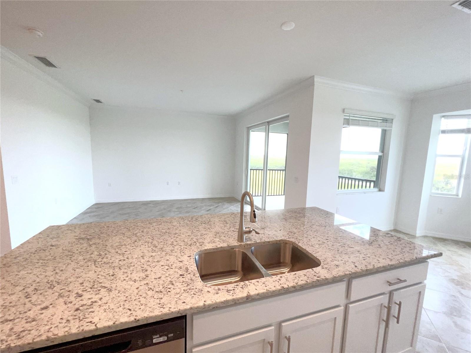 14051 HERITAGE LANDING BLVD #542