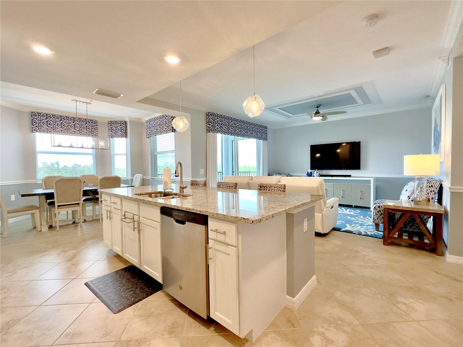 14091 HERITAGE LANDING BLVD #127