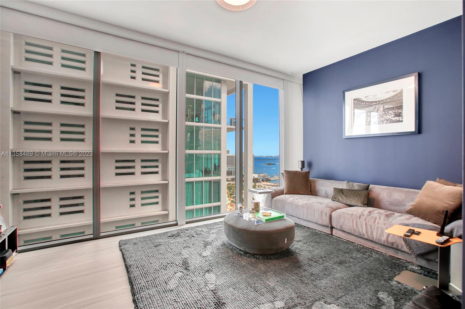 1000 Biscayne Blvd # 2802