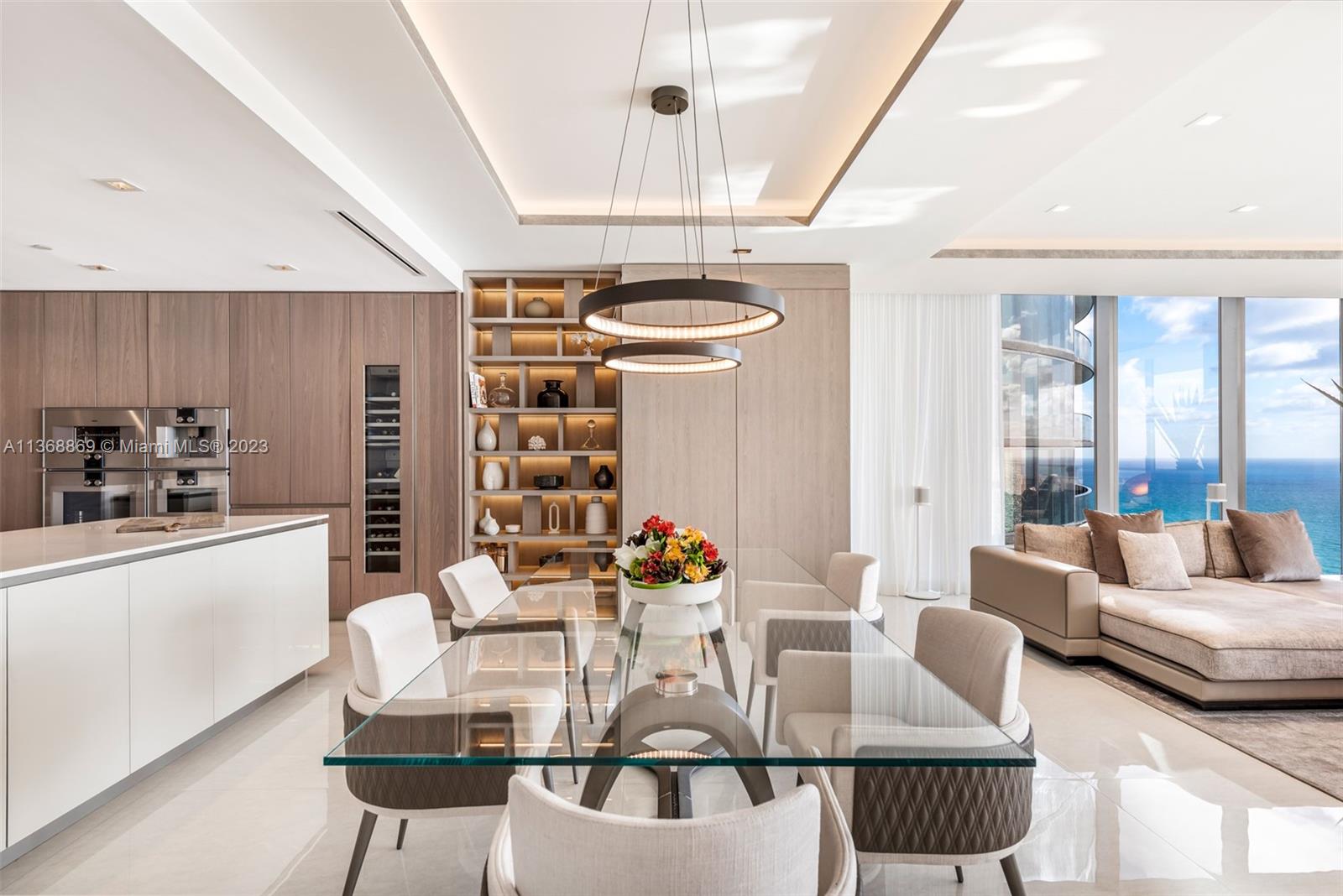 18501 Collins Ave # 4501