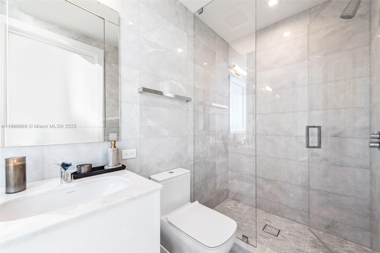 18501 Collins Ave # 4501