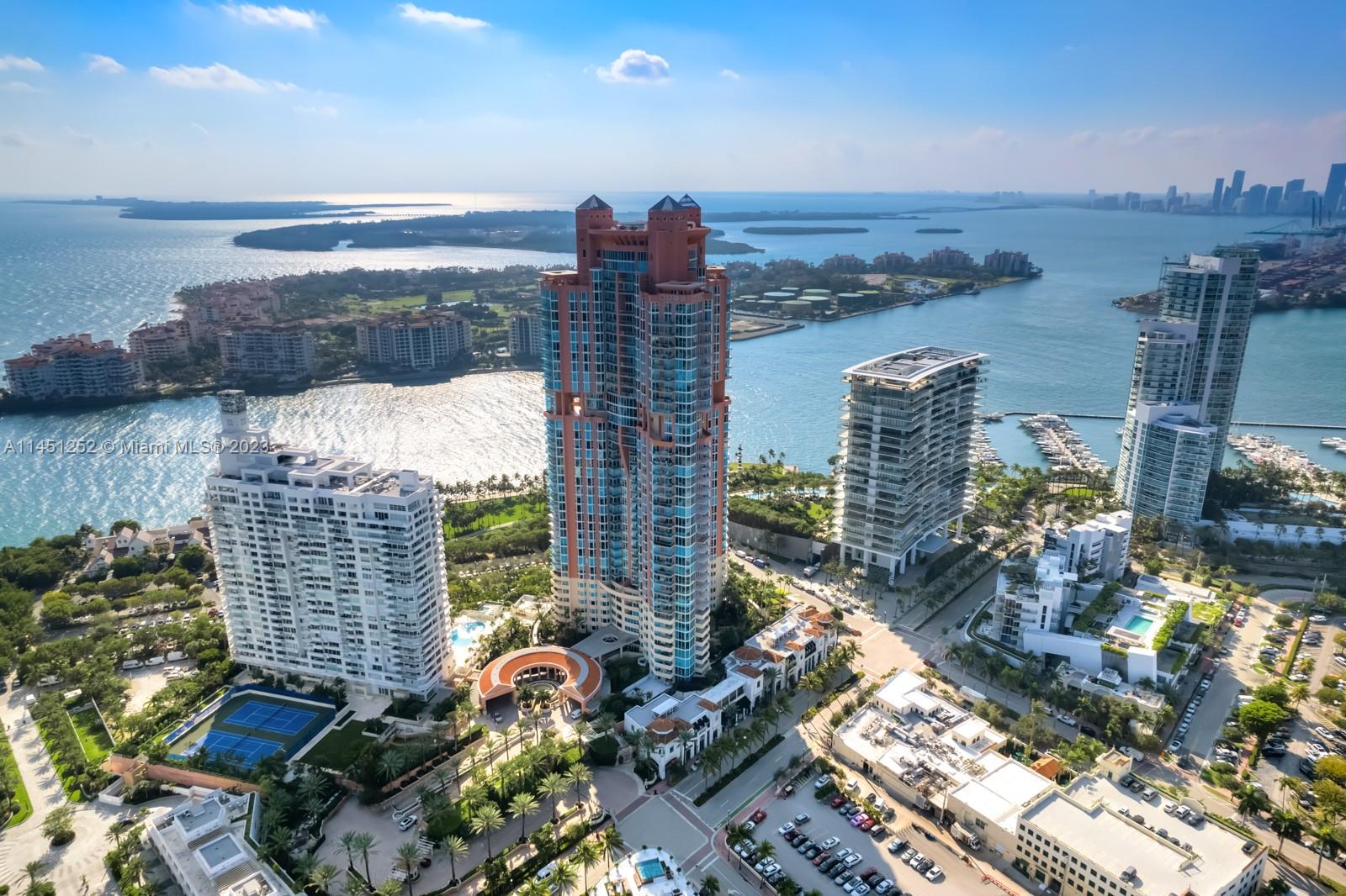 300 S Pointe Dr # 2306