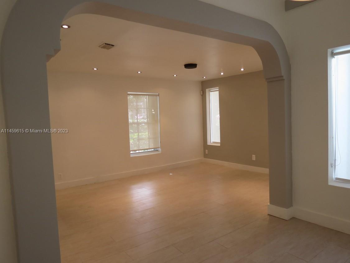 1235 Alton Rd