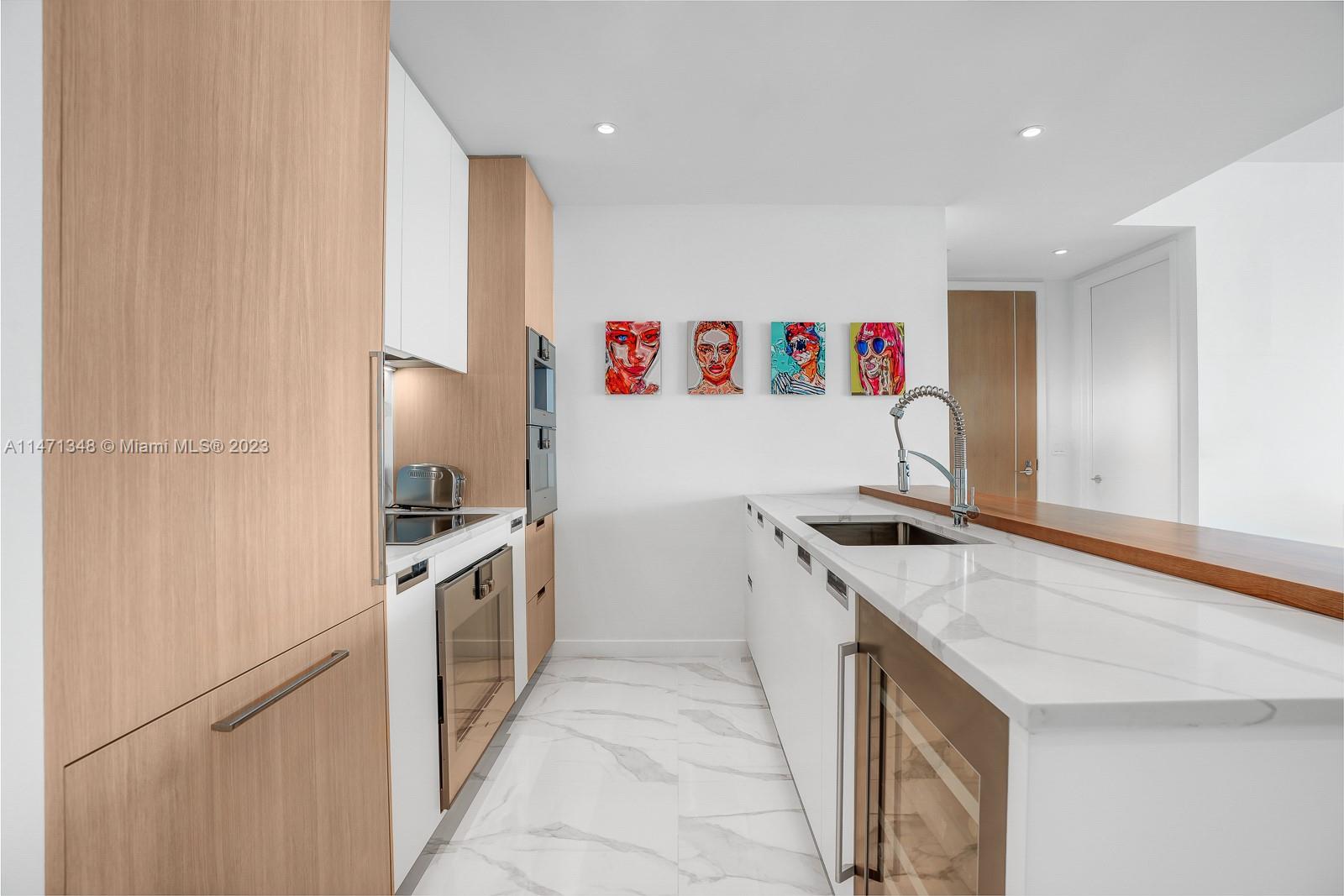 15701 Collins Ave # 3204