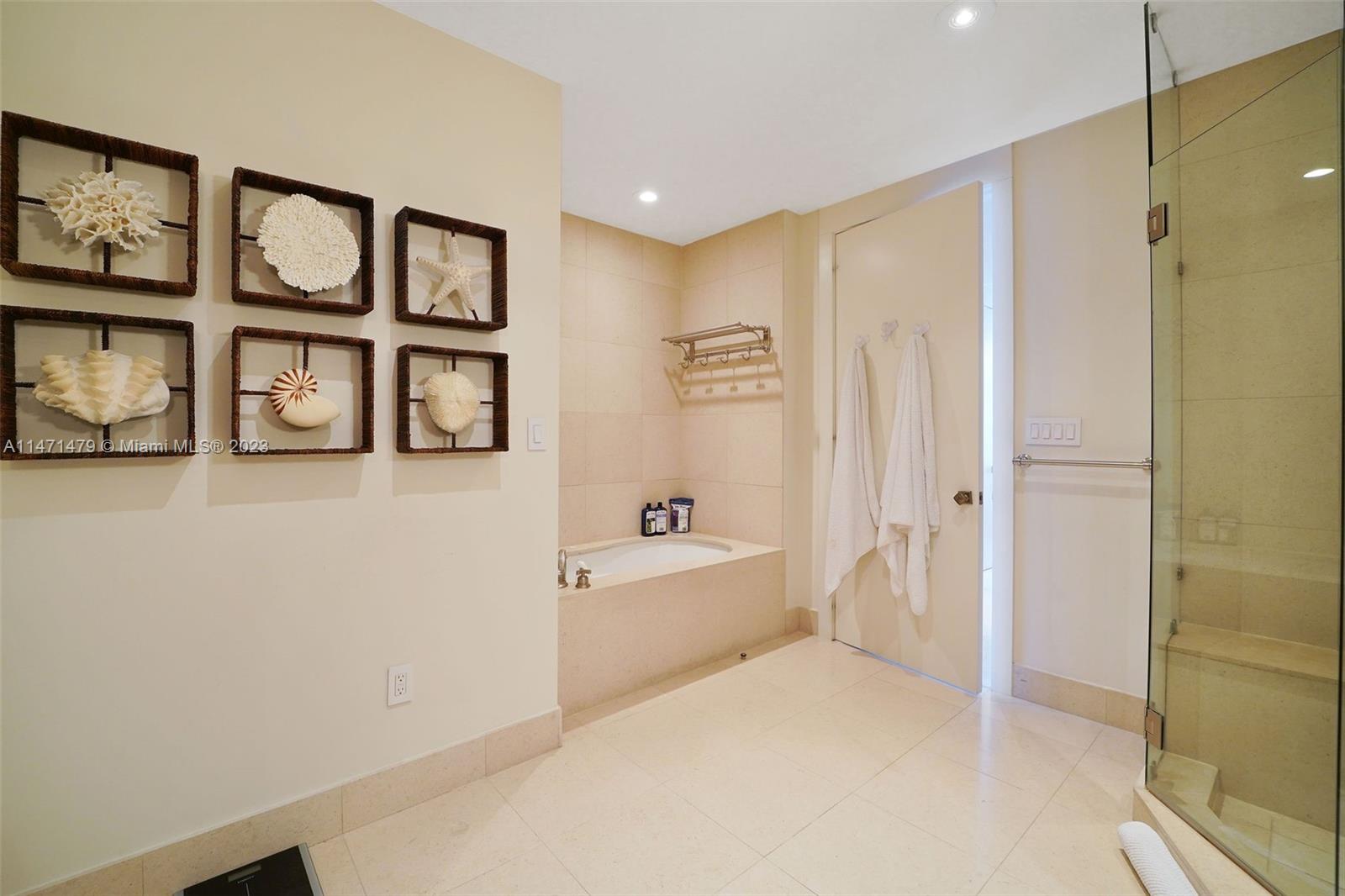 6799 Collins Ave # 205
