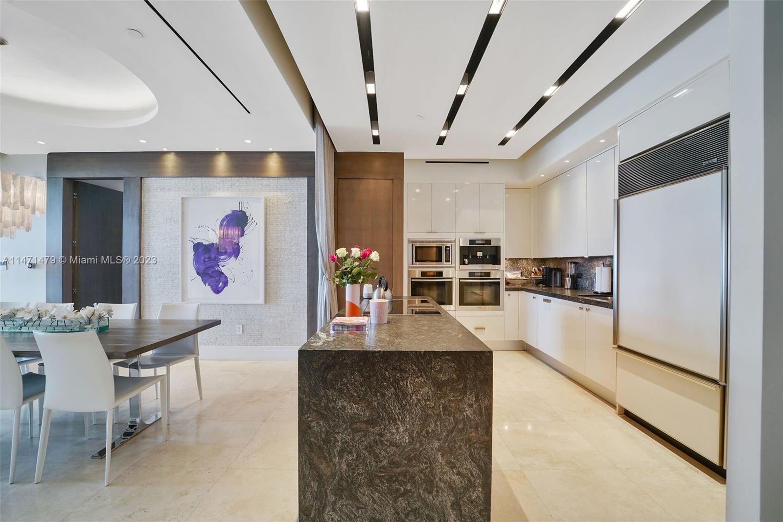 6799 Collins Ave # 205