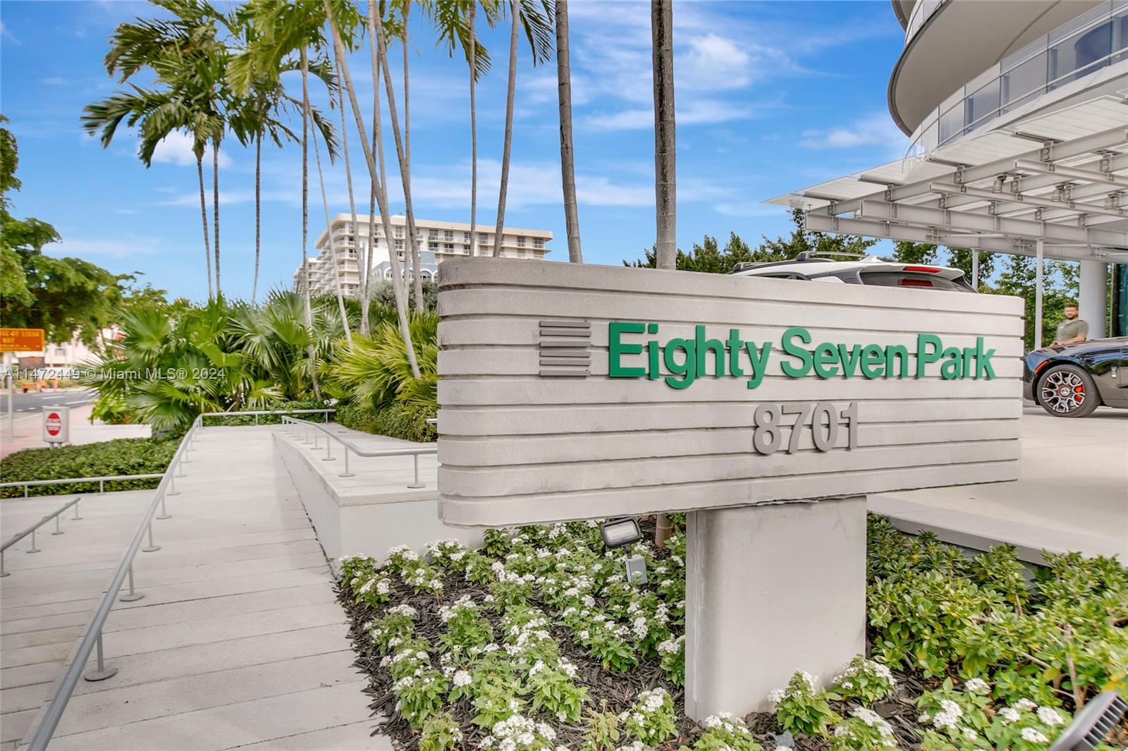 8701 Collins Ave # 403