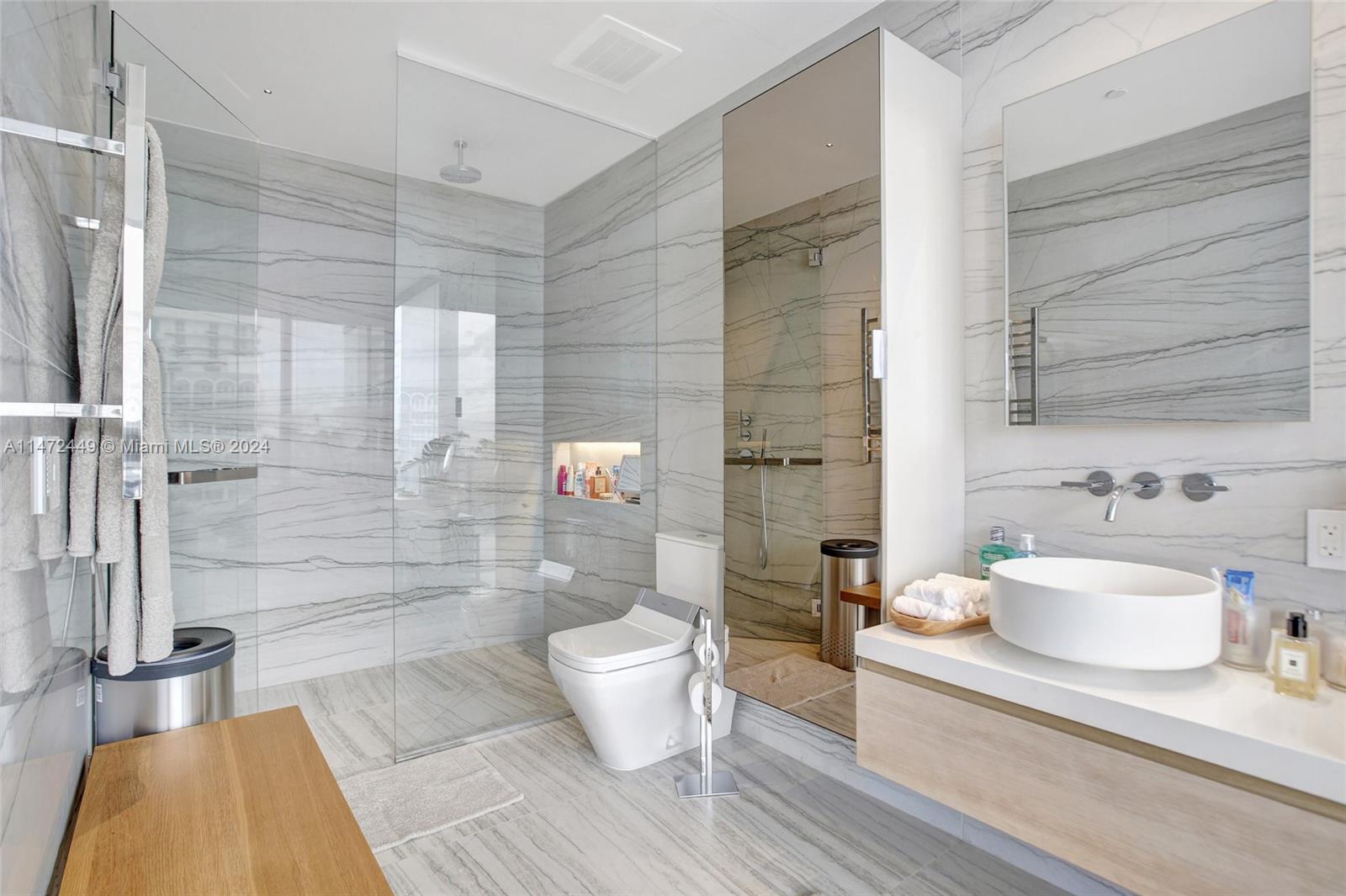 8701 Collins Ave # 403