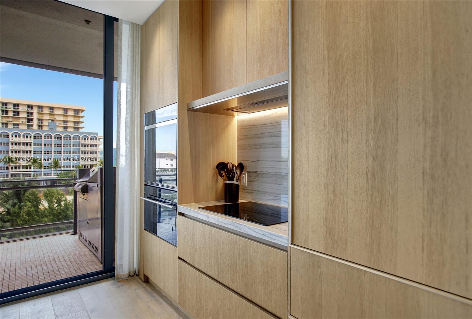 8701 Collins Ave # 403