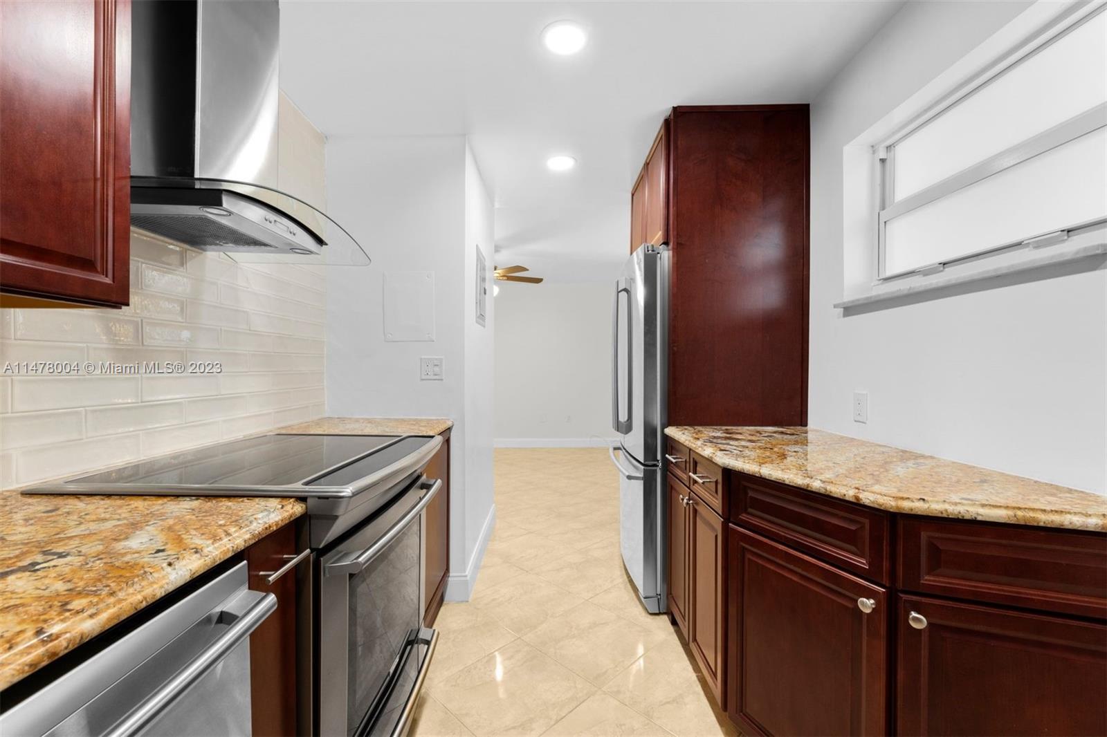 1750 James Ave # 5K