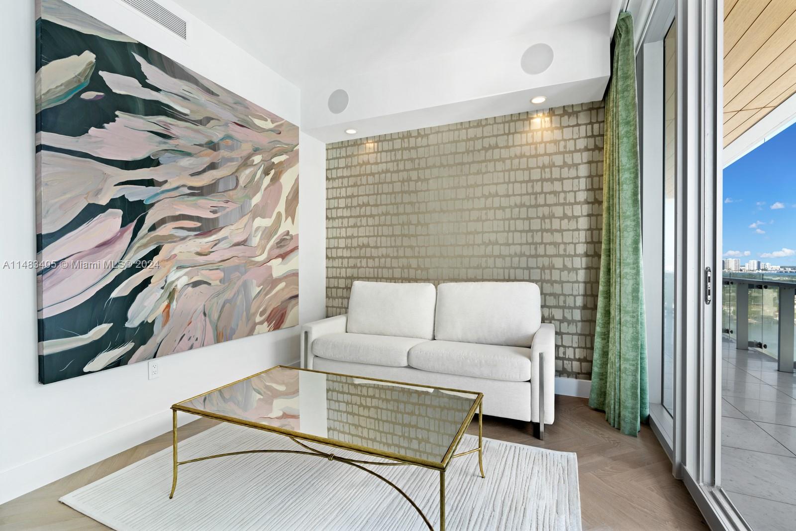 5775 Collins Ave # 1203