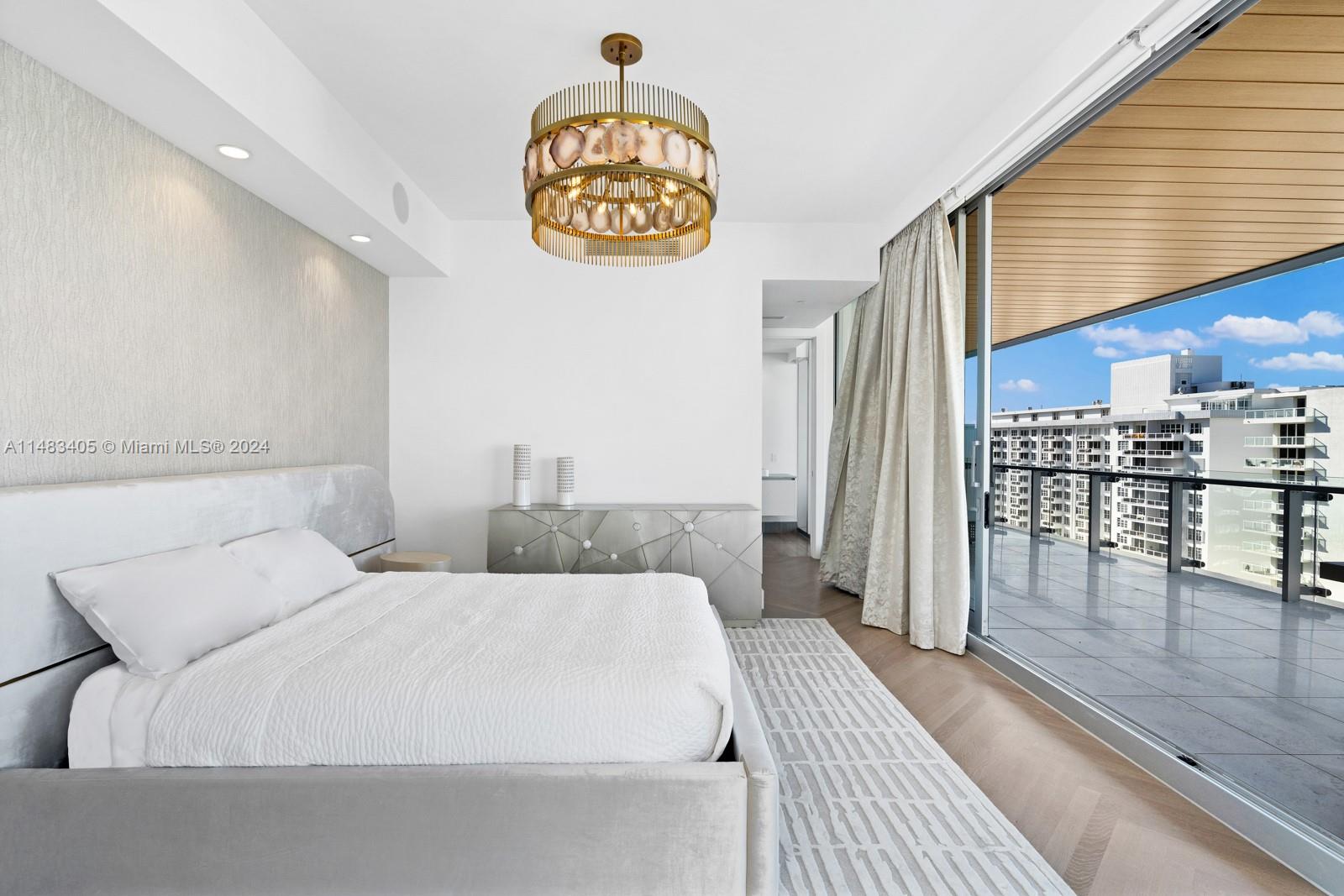 5775 Collins Ave # 1203