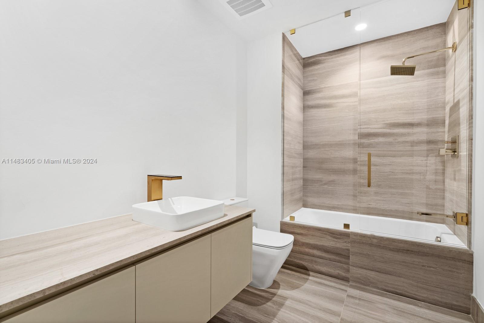 5775 Collins Ave # 1203