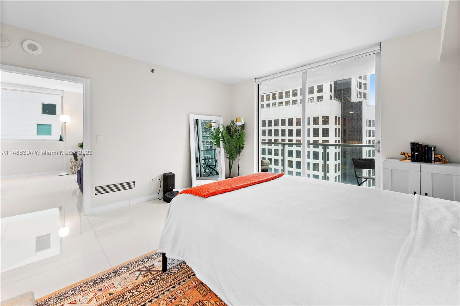 55 SE 6th St # 3310